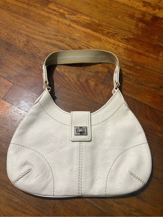 Rafe New York Handbags - Rafē New York Cream Leather Shoulder Bag with Turn-Lock Closure